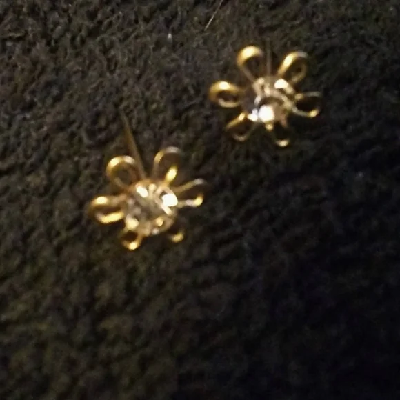 Gold (tone) & Rhinestone Stud Earrings - Picture 2 of 6